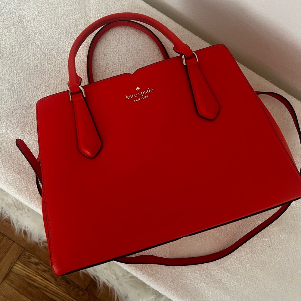 Only used twice… in great condition… comes with dust bag